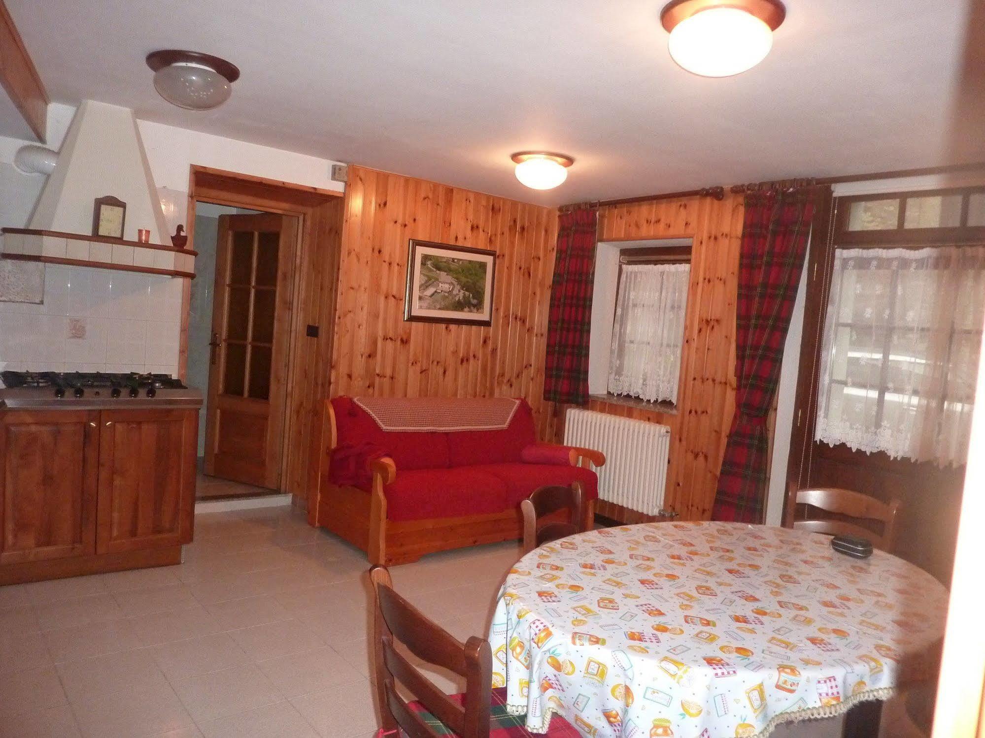 B&B La Vieille Meison De Pappa Сарр Экстерьер фото